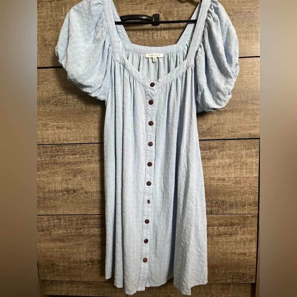 Light Blue Dress with Puffed Sleeves